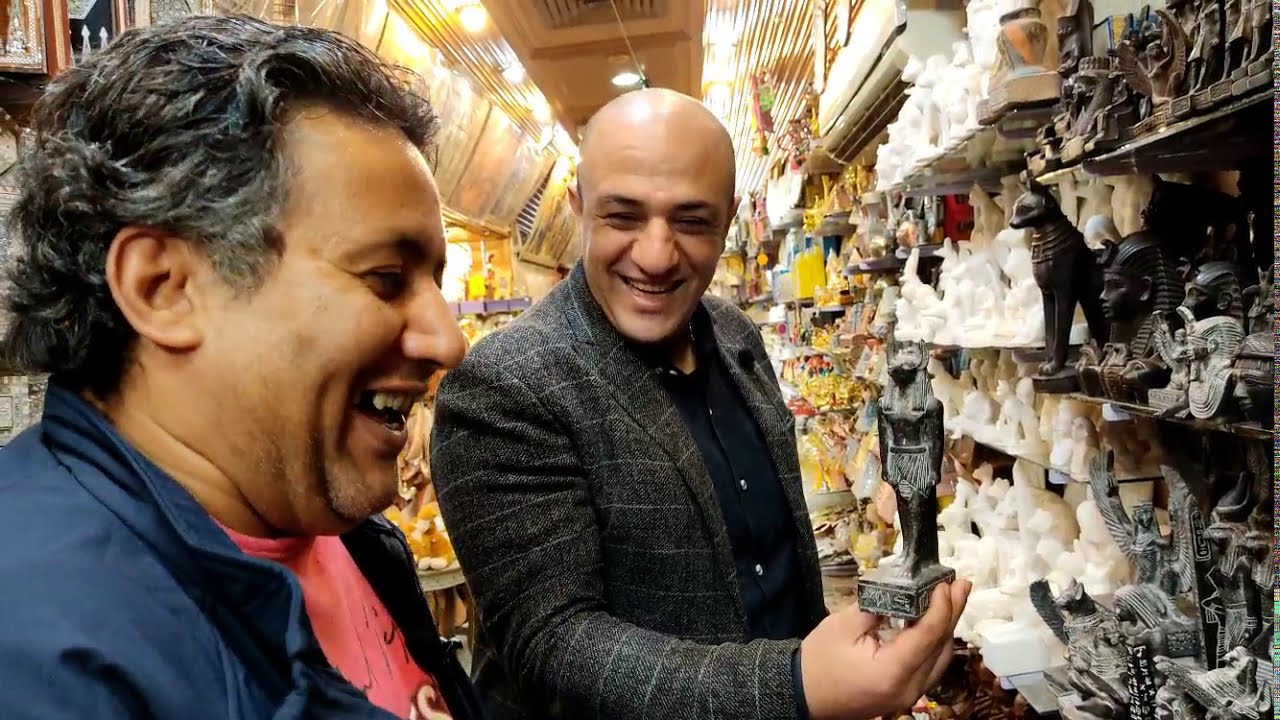 بازار تحف خان الخليلى || حكاوى القهاوى مع محمد