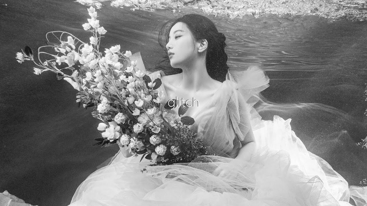 eunbi - glitch (slowed + reverb)