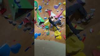 신사 뉴셋🟣 #climbing #climber #bouldering #클라이밍 #클라이머 #볼더링 #더클라임 #더클라임신사 #더클라임신사점 #취미 #취미생활 #오운완 #맨몸운동
