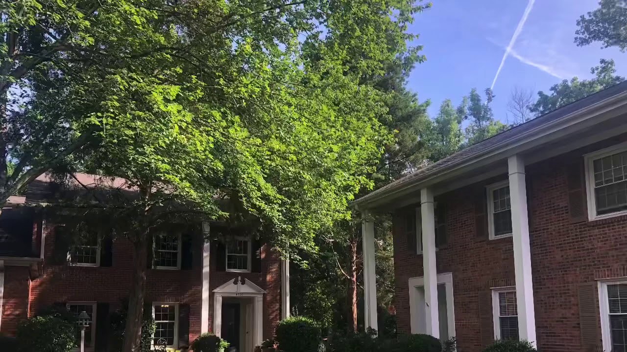 The Meadows townhome available for Rent in Foxcroft East Charlotte NC