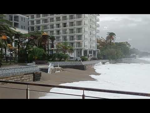 Гагра затопило ресторан пансионат Нарт шторм 27.11.2023