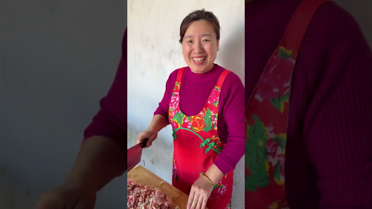 Sister Liao's In-Laws' Colorful NYE Dinner