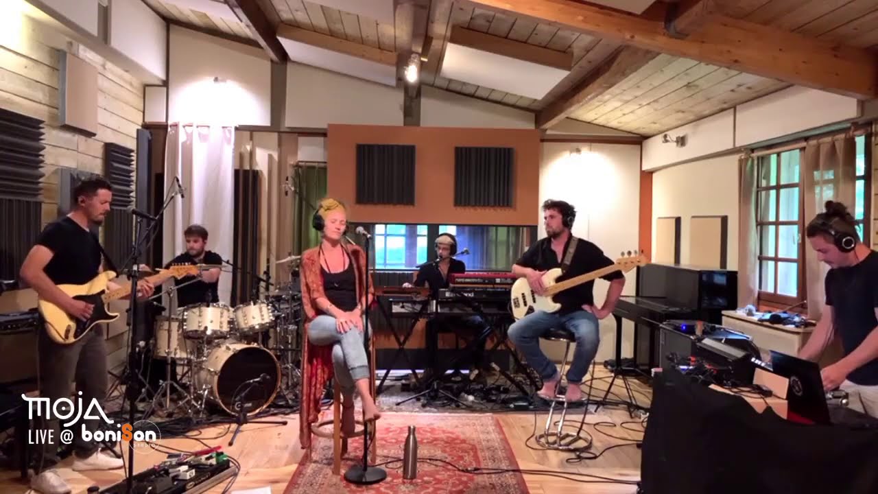 Live Show @Bonison Studio