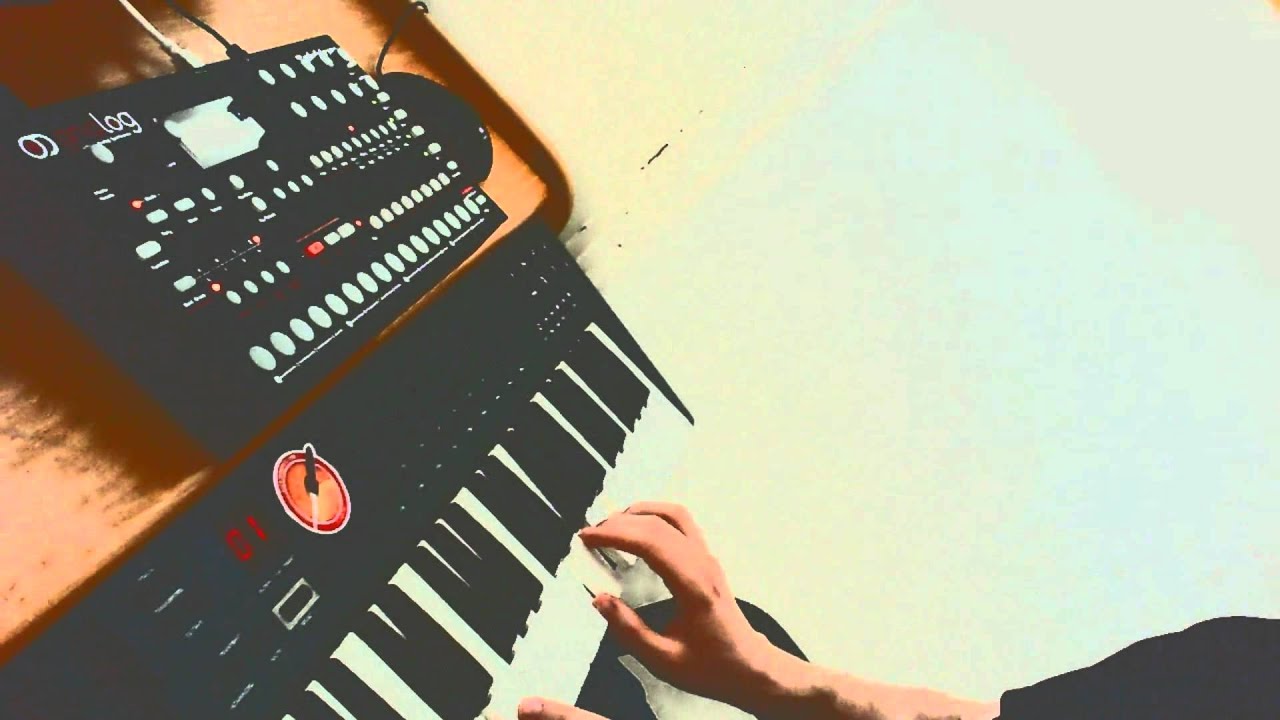 Elektron Analog Four - 4 Polyphonic sounds - YouTube
