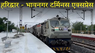 Tkd Wdp4D 40086 Capt. Saurabh Kalia With Haridwar - Bhavnagar Terminus Weekly Express