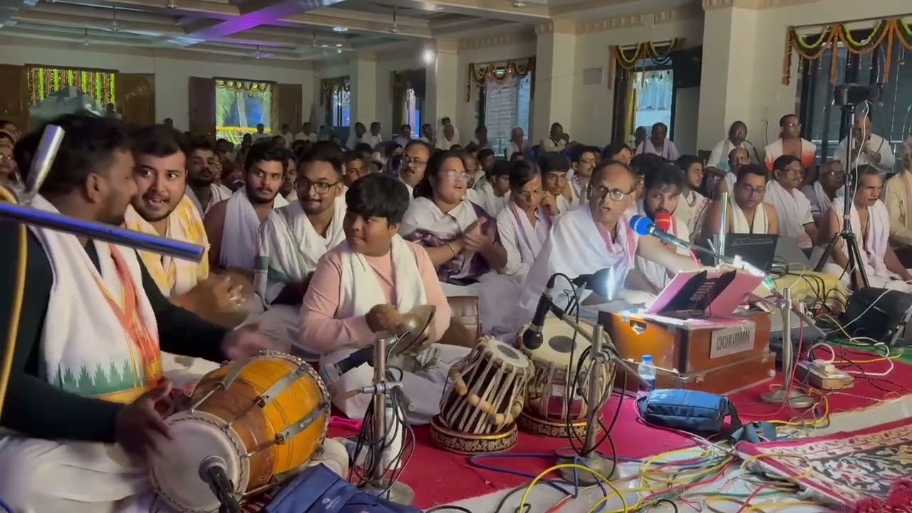 🙏 Guru Narayan Kari nibedan 🥰 sebaka- Gouri bhai 😍 At Nigam Smruti Kutira CTC jobra Ashana Mandira 🙏