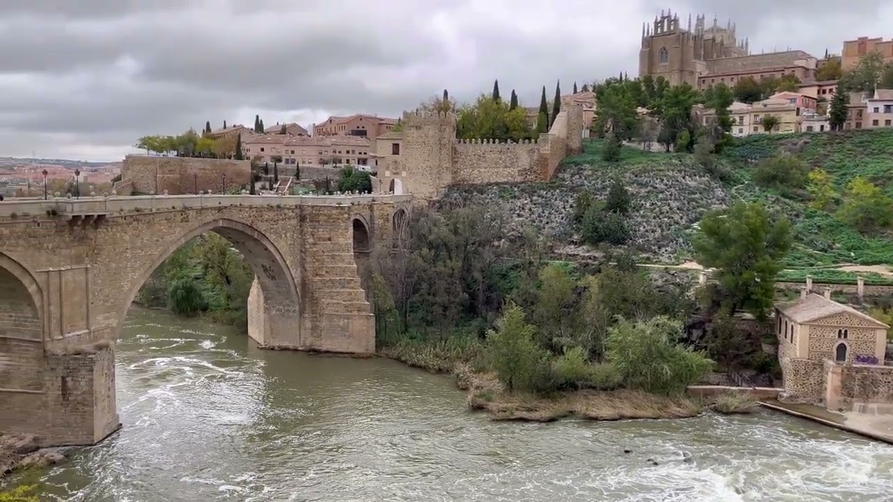 🇪🇸🇮🇨 View of Toledo, Spain from San Martin's Bridge (Puente de San Martín)