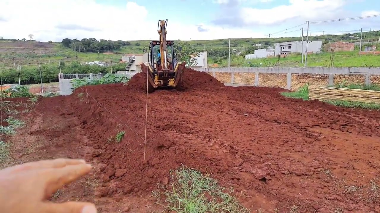 NIVELAMENTO DO TERRENO. Antes de começar a construção. - YouTube