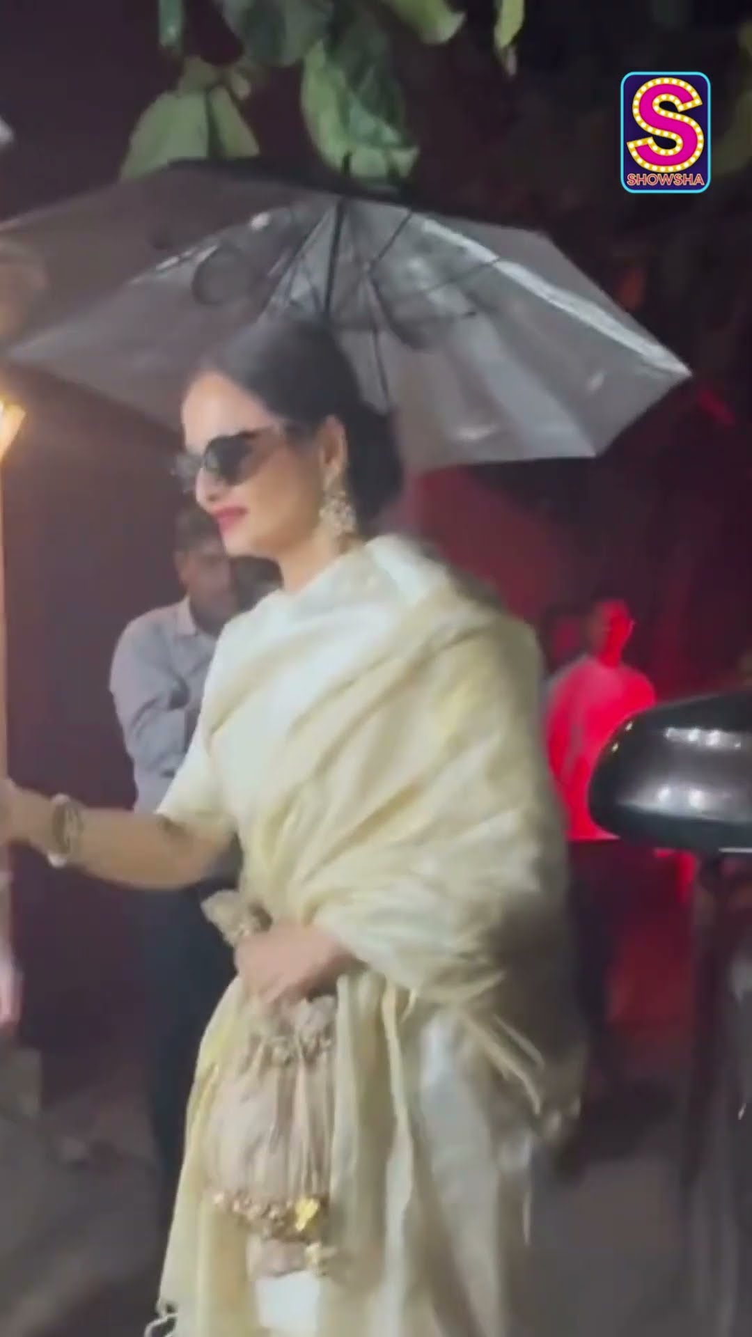 Rekha Wears A Gorgeous Silk Saree, Black Glasses And Her Signature Red Lip For A Casual Dinner N18S