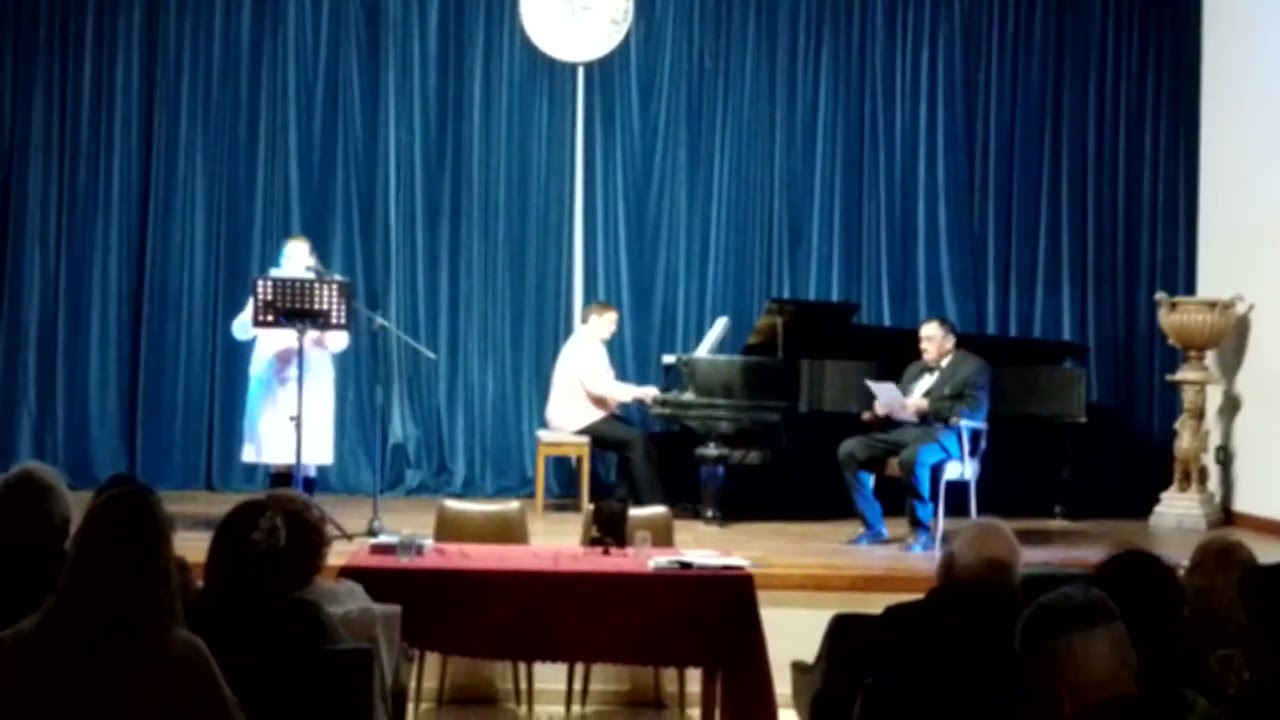 María Ignes Huguet recita 