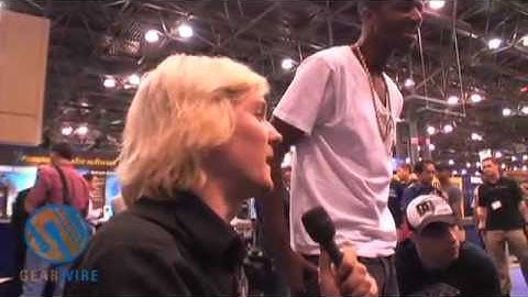 IK Multimedia SampleMoog Is Like A Moog Family Reunion