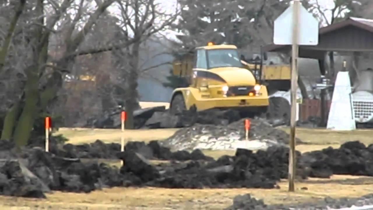 Cat 740's in downtown St. Agathe part 5