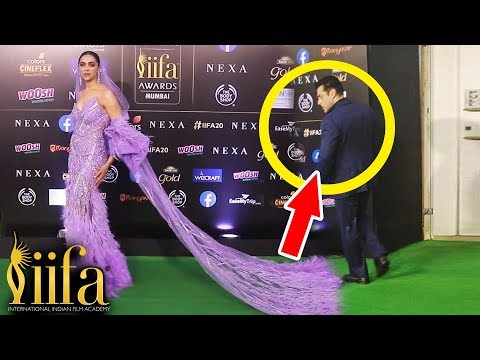 Salman Khan Wipes His Sweat From Ranveer Singh Outfit At IIFA Awards 2019 