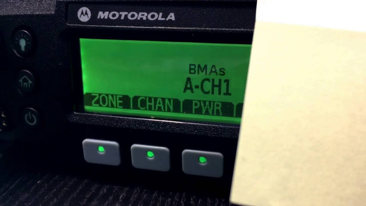 /\/\ XTL2500, 8oo MHz ... Enhanced Digital ID Display.