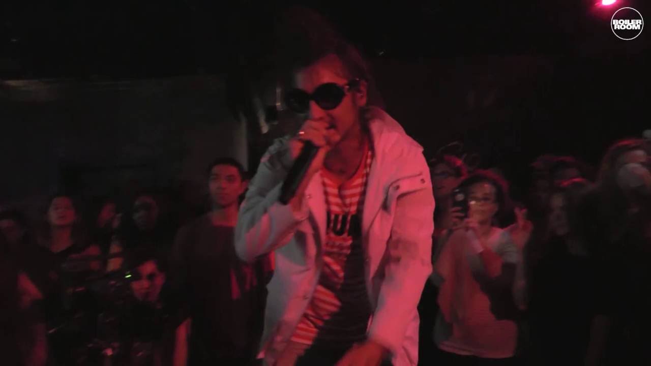Guarda Towkio Topman Neighborhoods x Boiler Room Chicago Live Performance su YouTube Guarda Towkio Topman Neighborhoods x Boiler Room Chicago Live Performance su YouTube
