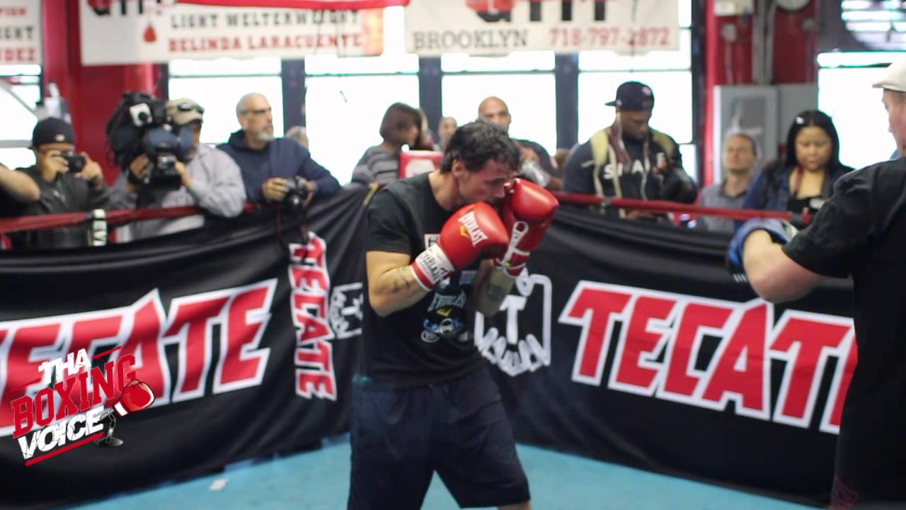 Daniel Geale Doing Pad Work For Miguel Cotto