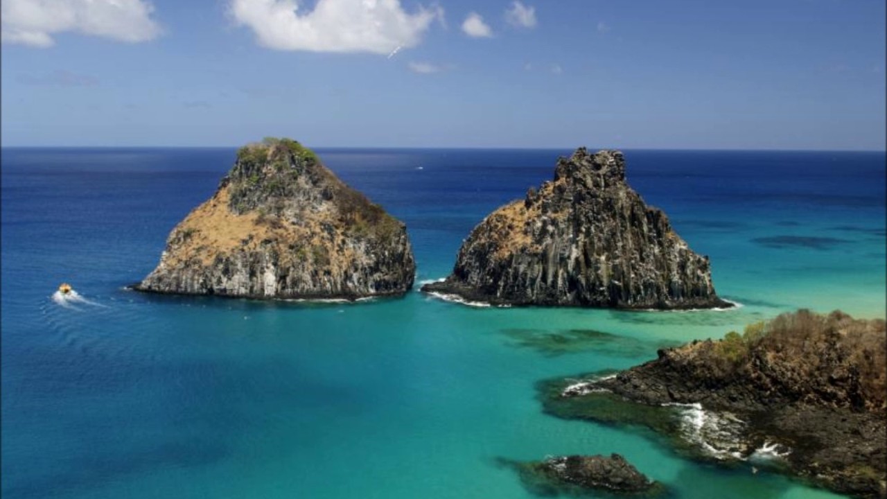 PY0F/LU9EFO Фернанду ди Норонья. С сайта dxnews.com