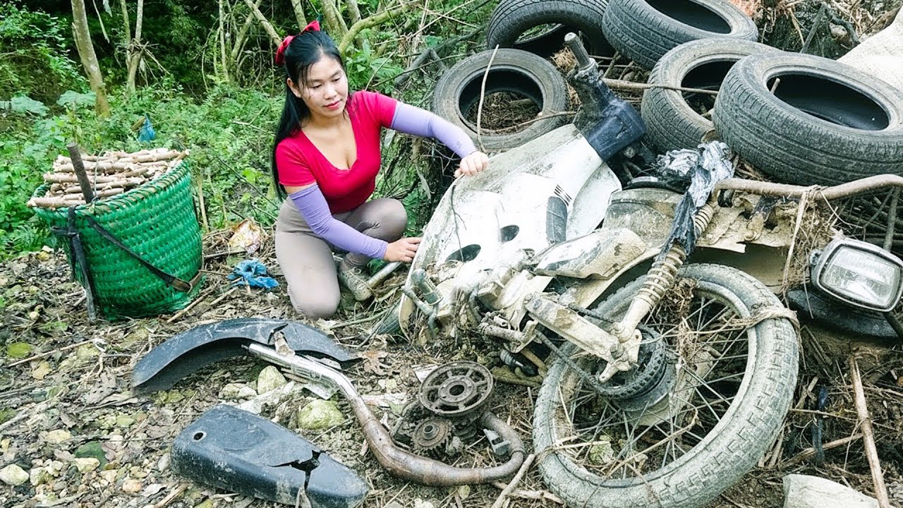 Mechanical Girl’s Determined Effort Repairing & Maintaining a Motorcycle Engine Swept Away by Floods