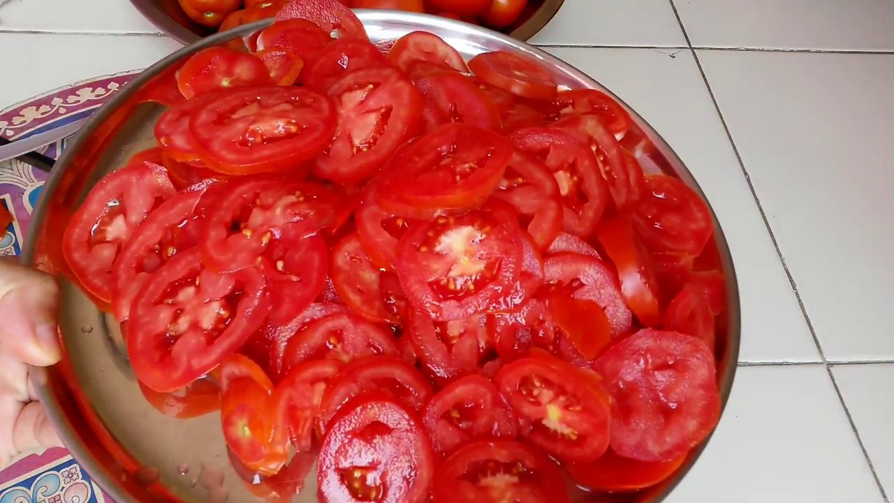 Tomato Powder (how to prepare home made tomato powder at home) by dipu
