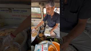 ये भैया वेचते है वैन के अंदर बैठकर 5star जैसा खाना😍