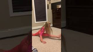Extended split gymnastic