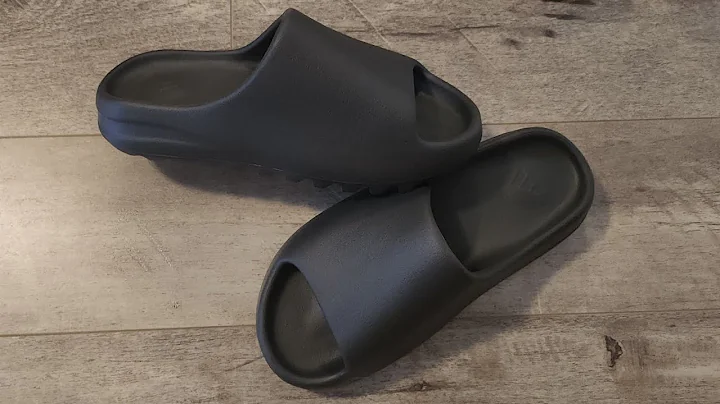 Yeezy Slide Onyx (2023 Release) - Yeezy Day 2023