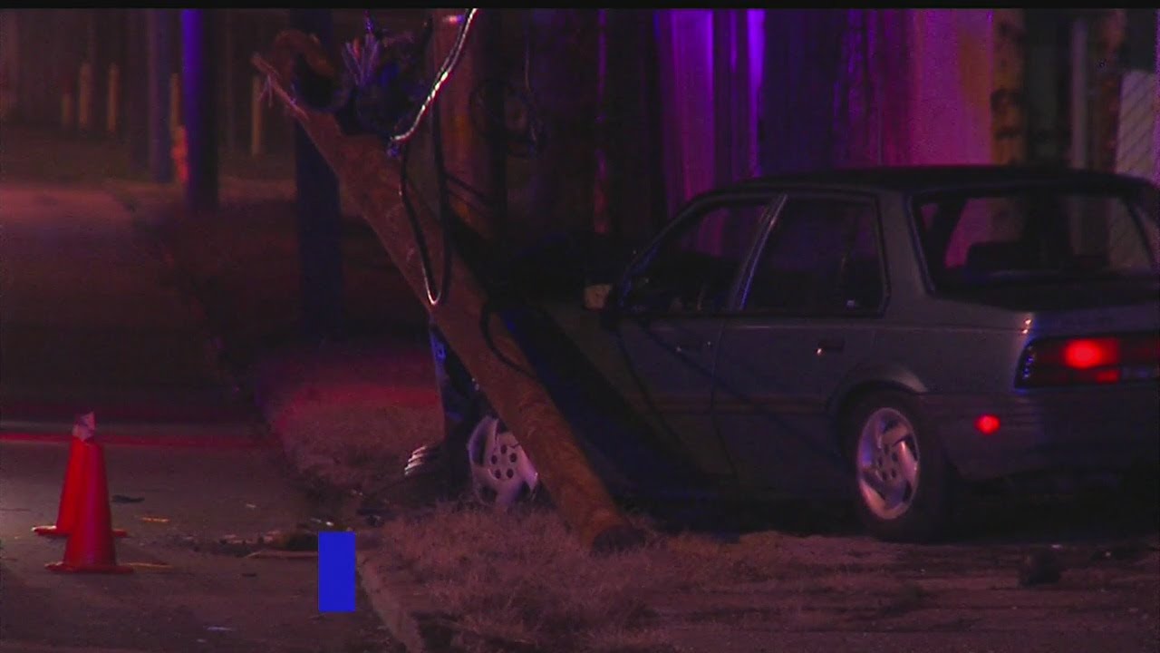 Police: Car crash in Youngstown snaps utility pole in half - YouTube