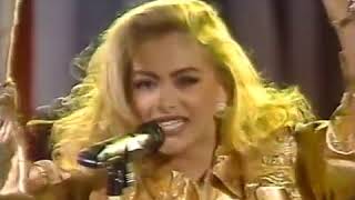 Paulina Rubio - Debut ¨La Chica Dorada ¨ - Siempre en Domingo 1992