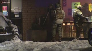 Suspect arrested in standoff near Maplewood Mall