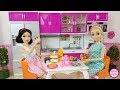 Cocino para las muñecas Princesas Disney con juguetes de comida la cocina de Barbie