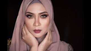 Terus Mencintai Siti Nordiana(  lyrics video)
