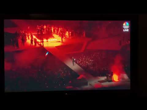 Angèle performing Nightcall (w/Phoenix & Kavinsky)