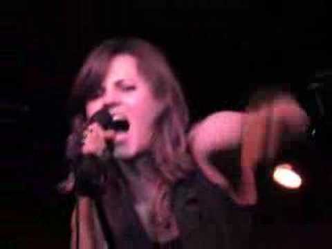 The Donnas-You Make Me Hot-San Francisco-March 2nd 2007