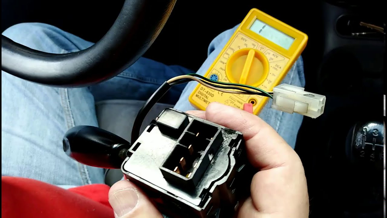 No funcionan las luces direccionales: Fusibles, Flasher, Palanca de Luces, Interruptor de Luces