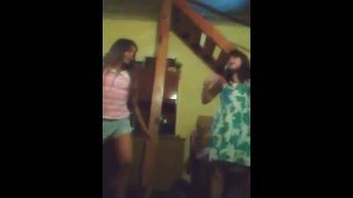 Yo Y Mi Prima Bailando