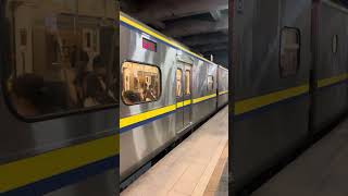 台鐵EMU800型4224次區間車進站停靠-七堵車站🚄🛤️