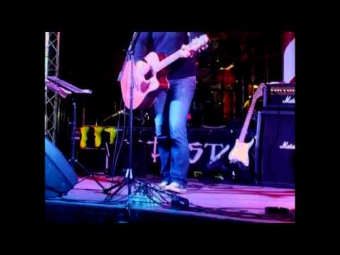 Csákvári László -