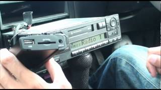 How to Play Music from Micro SD Card / USB Stick in your Car Easily (XCar Link Adapter)