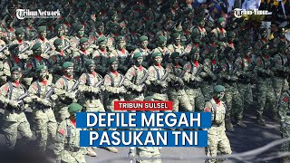 Defile Megah Pasukan TNI Meriahkan Peringatan HUT ke-78 TNI di Makassar