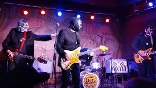 Los Straitjackets Live at Fitzgeralds Nightclub, Chicago, May 4 2024