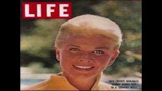 Vignette de la vidéo "Doris Day - When the Red, Red Robin Comes Bob, Bob Bobbin' Along"