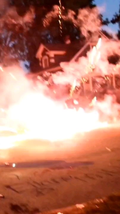 EPIC FIREWORK FAIL #fail #pyro #fireworks - YouTube