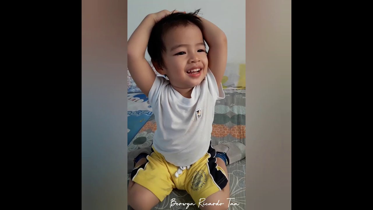 Anak lucu dan pintar | Bermain sekolah-sekolahan | berhitung | alfabet