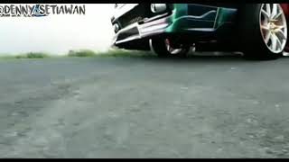STORY WA L300 MBOIS KAFKA JUNIOR