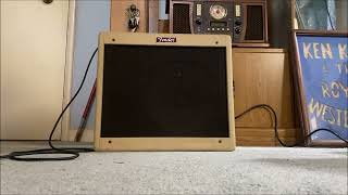 Fender Blonde Blues Junior demo by LA Jones