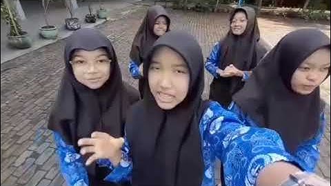 Tugas Informatika Vlog "A Day In My Life" SMP ISLAM NGEBRUK