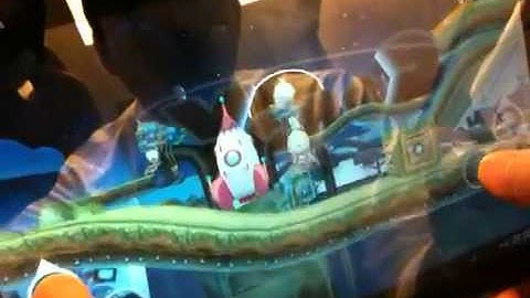 Motorola XOOM video clip of the game "Cordy"