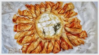 CAMEMBERT SNOWFLAKE: QUICK, EASY AND CHEESY PUFF PASTRY RECIPE || DELICIOUS CHEESE STUFFED RECIPE