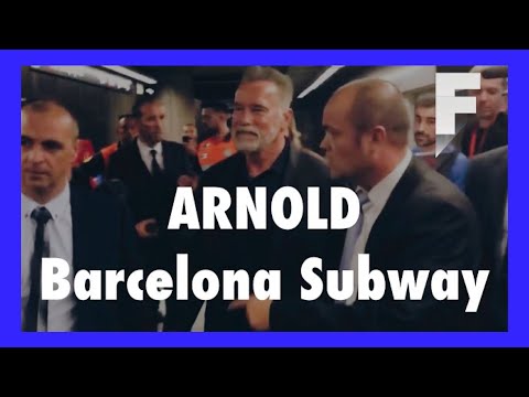 Arnold Schwarzenegger 💪 en el Metro de Barcelona 🚇