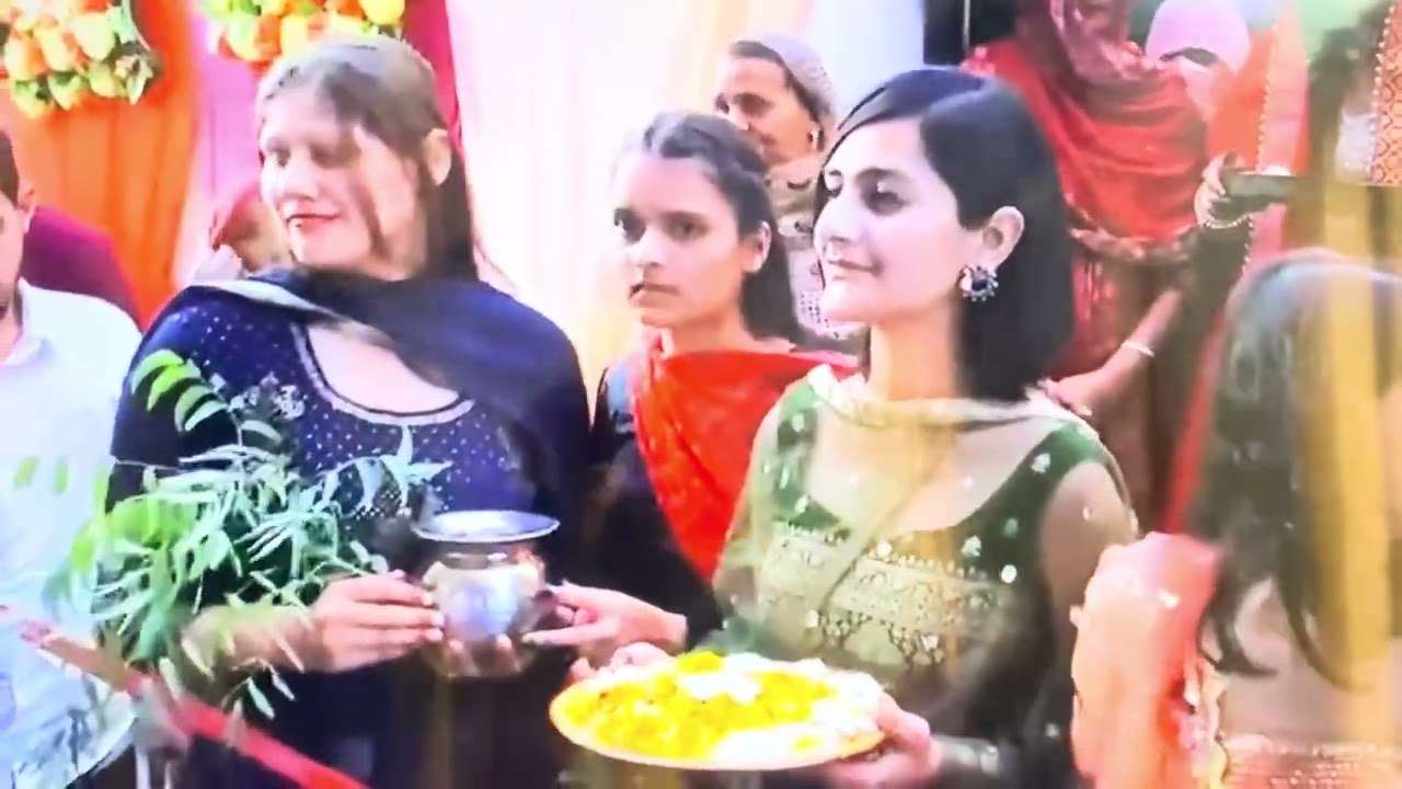 Aaj me aapko dikhaungi apni dono Friends ki marriage ki video 😍🥰.
